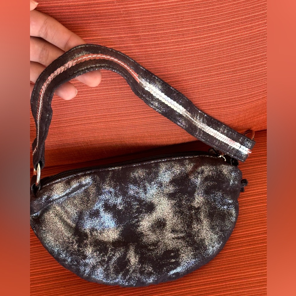 Vintage y2k black silver metallic half moon shoulder bag purse